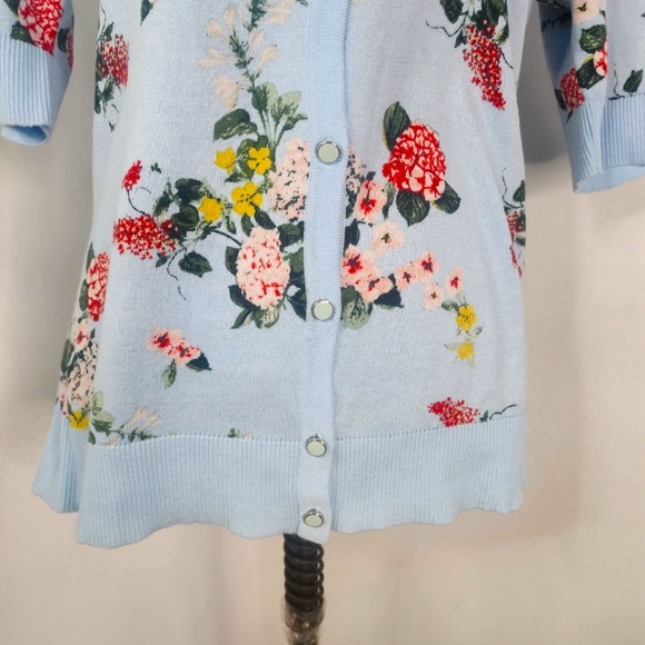 New York & Co Floral Button Down Cardigan Sweater - Picture 5 of 10